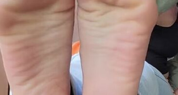 Goddess Nicole Aka Nicolesgoddesssoles Foot Fetish 11 07 2023 Onlyfans Video Hey Just Me Again Teasing Outside The Library