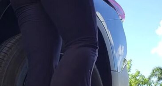Goddess Nicole Aka Nicolesgoddesssoles Foot Fetish 11 28 2023 Onlyfans Video Quick Gas Station Tease