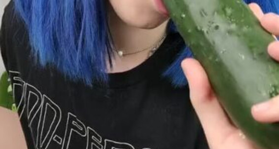 Missarcanaplus Nicknamed Missarcanaplus Onlyfans Should I Try To Deepthroat This