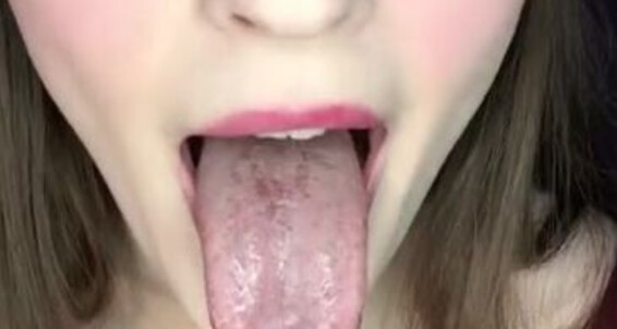 Delilah Nicknamed Footiesfeets Onlyfans Okay I Had To Cut This Video Down For Sexual Reasons But Still Just As Well Idk If It S The Ears