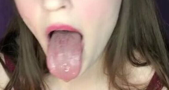 Delilah Nicknamed Footiesfeets Onlyfans Okay I Had To Cut This Video Down For Sexual Reasons But Still Just As Well Idk If It S The Ears