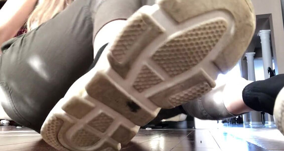 Tina Nicknamed Reigntina Onlyfans Pov Taking Off My Nice Sock Shoes Hehe H2