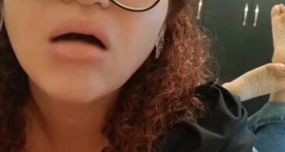 Yayifreckles Nicknamed Yayifreckles Onlyfans Do You Like Feet And Ahegao Love Baby Writes In The Comments The Favorite Tastes Tva